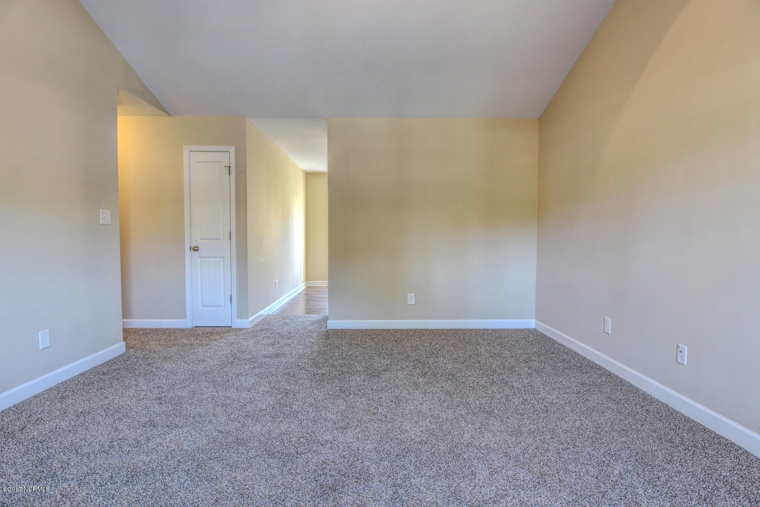 520 Old Folkstone Road Holly Ridge, NC 28445 - Photo 14 of 29 520 Old Folkstone Rd Holly-large-014-11-