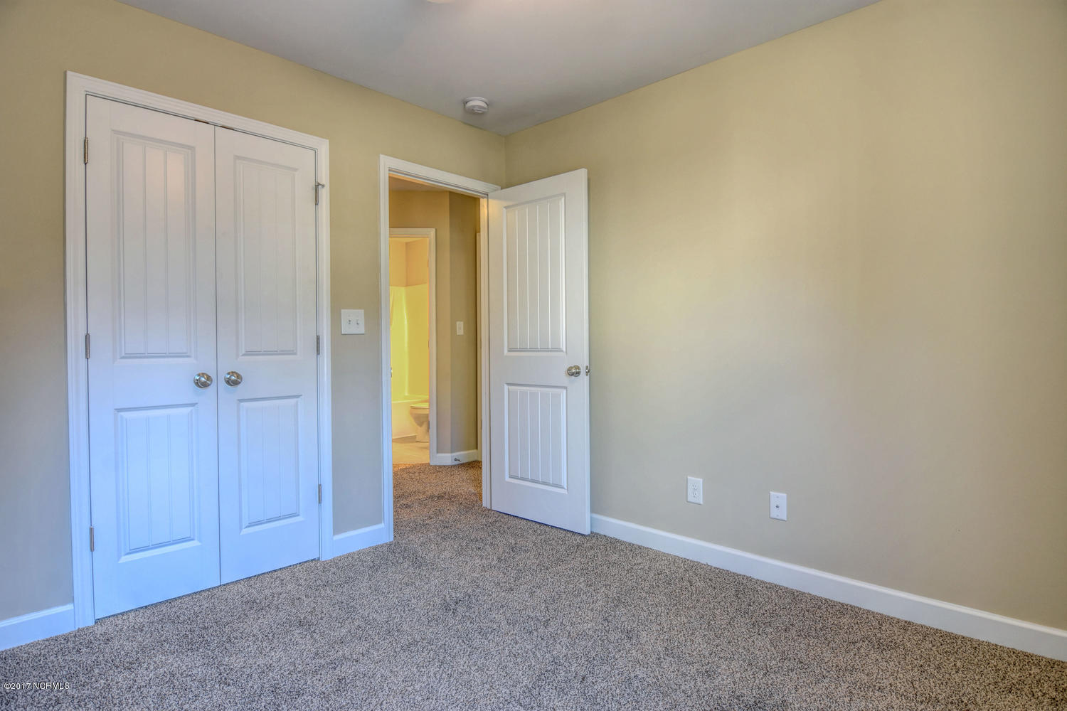520 Old Folkstone Road Holly Ridge, NC 28445 - Photo 17 of 29 520 Old Folkstone Rd Holly-large-017-25-