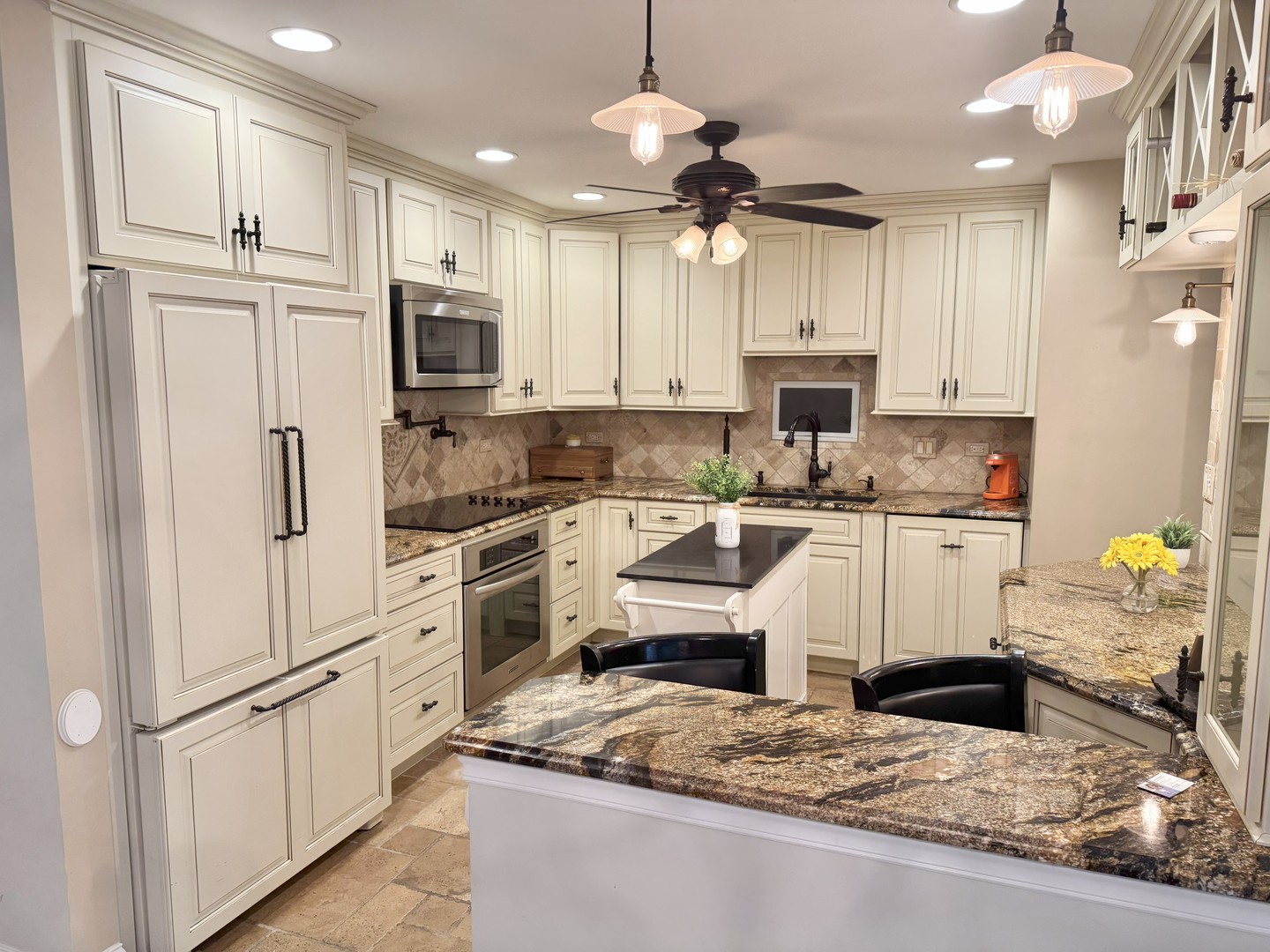 801 79th Street, Unit 105 Darien, IL 60561 - Photo 2 of 16