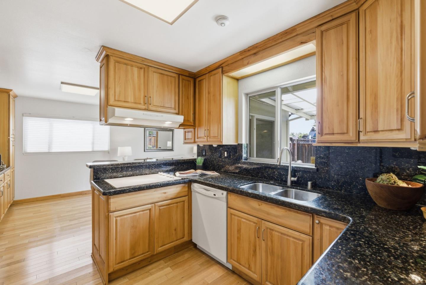 1091 Rockefeller Drive Sunnyvale, CA 94087 - Photo 14 of 42