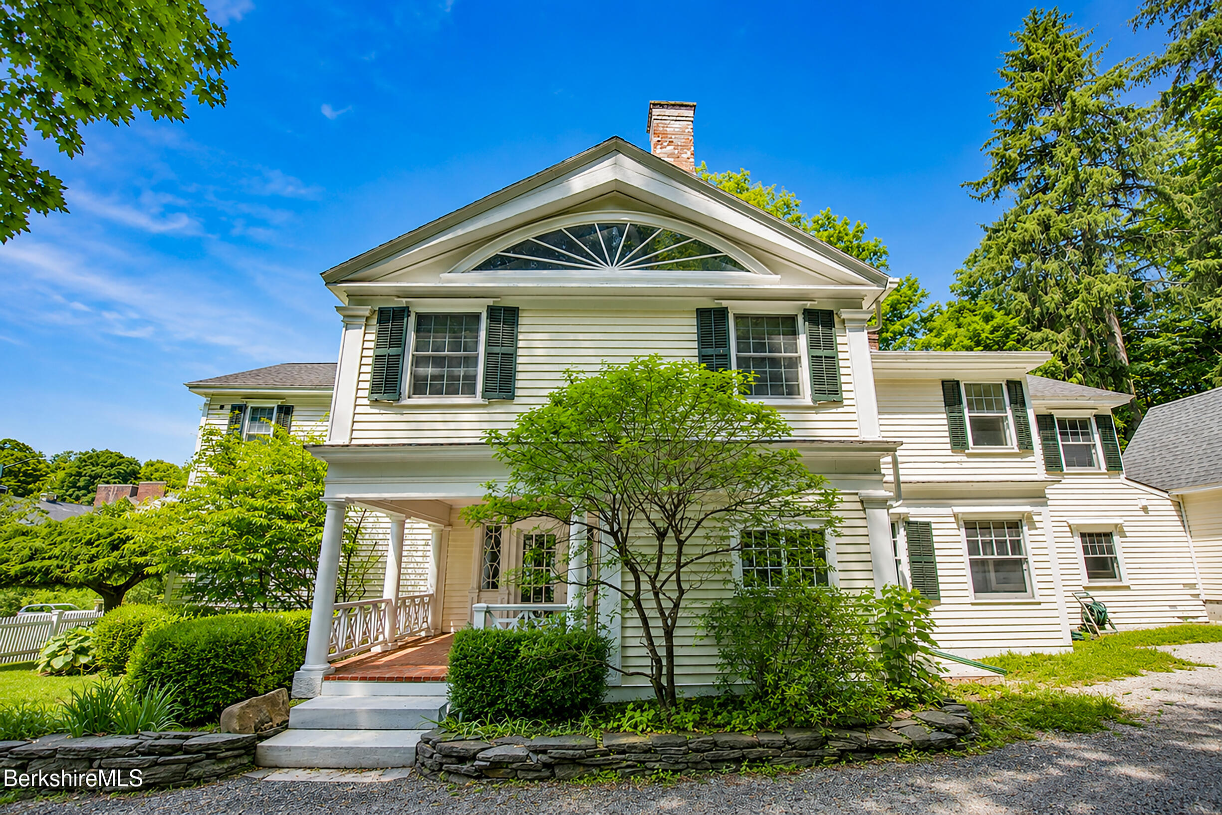 53 Main Street Stockbridge, MA 01262 - Photo 45 of 61 vincentcarusophotography_53MainSt_2026-6