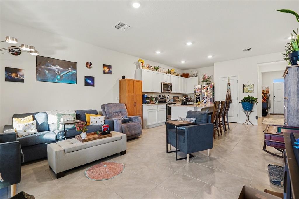 17518 Crescent Moon Loop Bradenton, FL 34211 - Photo 3 of 26