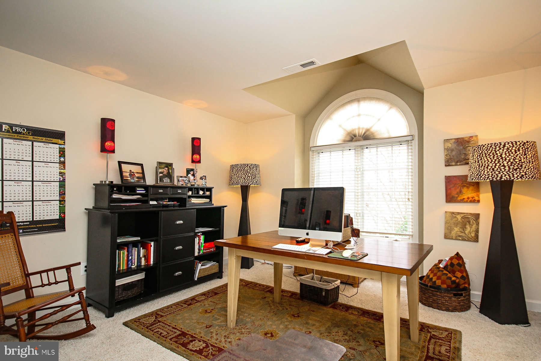 11318 Bright Pond Lane Reston, VA 20194 - Photo 20 of 28 Bedroom