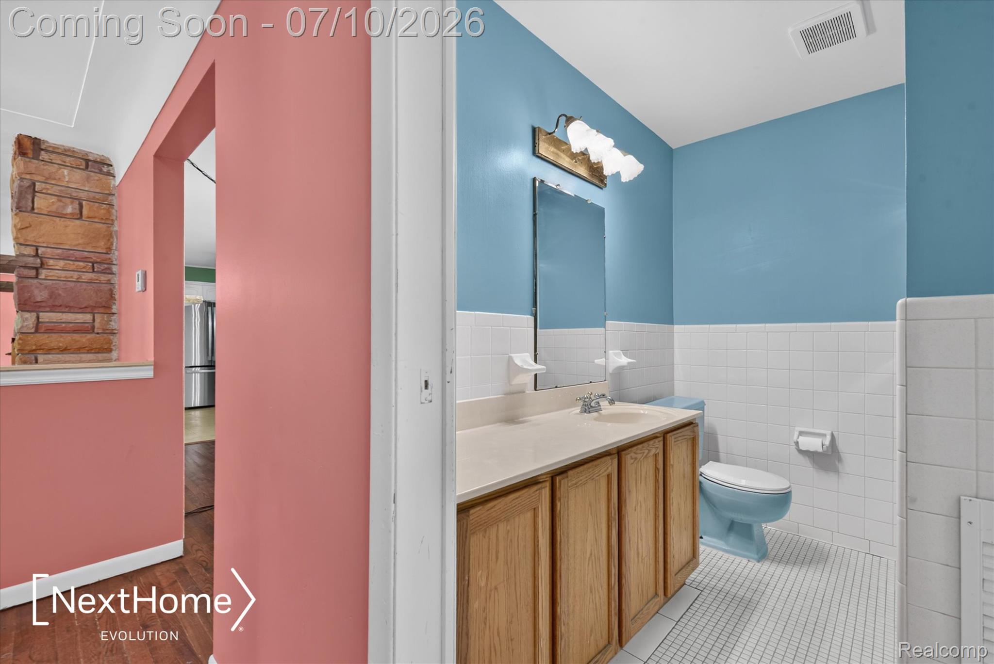 33950 Ecorse Road Romulus, MI 48174 - Photo 19 of 39 21-21-33950-Encore-Ct-Scio-Township-WindowStill.jpg