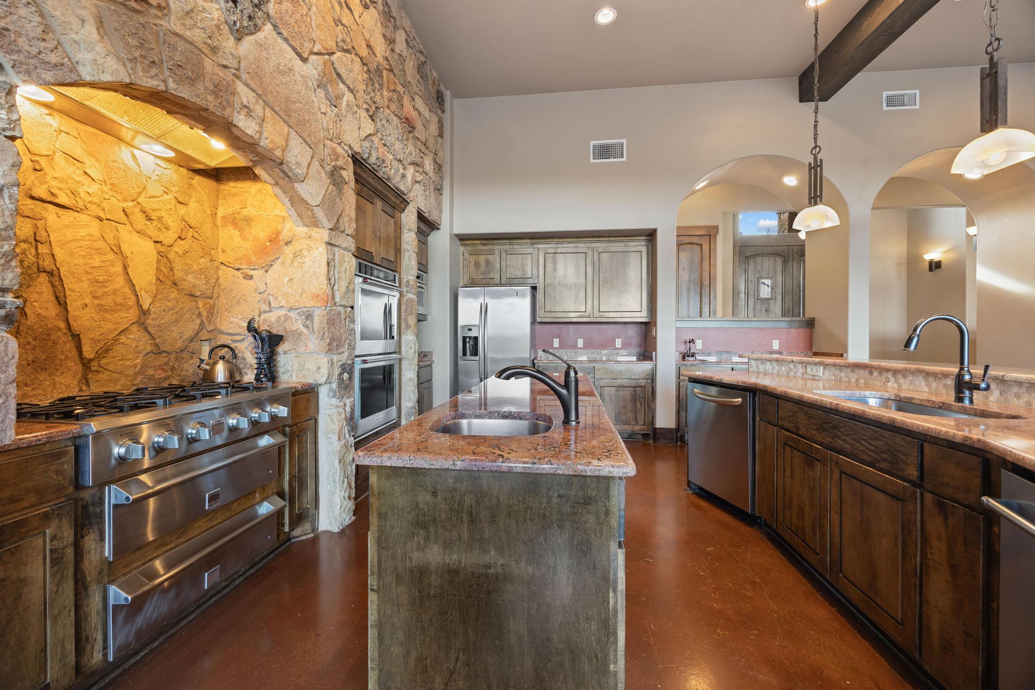 303 Yaupon Road Spicewood, TX 78669 - Photo 10 of 39 commercial grade cooktop