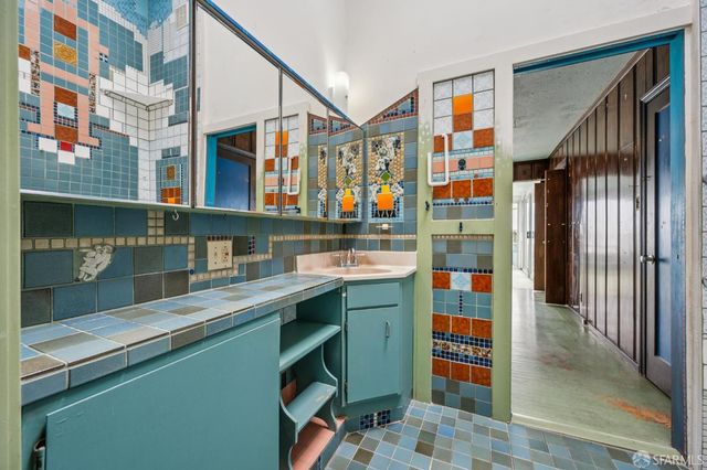 $1,050,000 | 80 Bronte Street, San Francisco, CA 94110