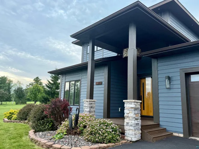 $625,000 | 2812 Fellman Drive, Ashland, WI 54806