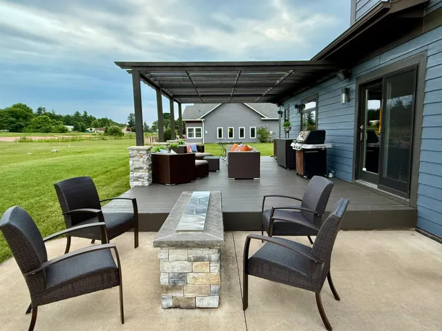 $625,000 | 2812 Fellman Drive, Ashland, WI 54806