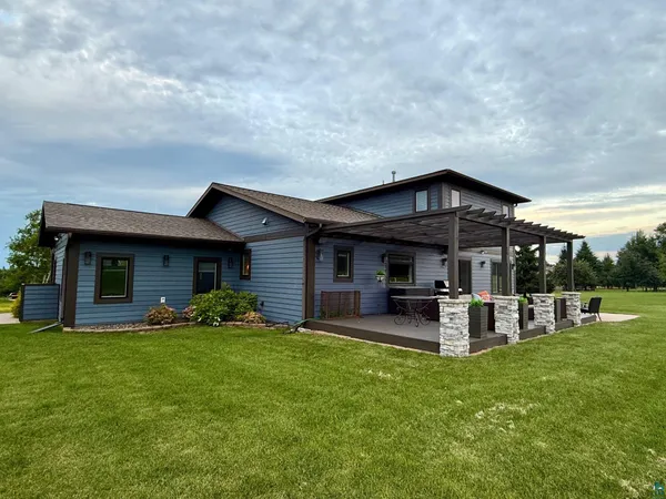 $625,000 | 2812 Fellman Drive, Ashland, WI 54806