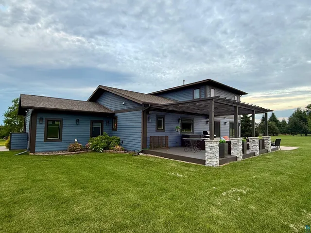 $625,000 | 2812 Fellman Drive, Ashland, WI 54806