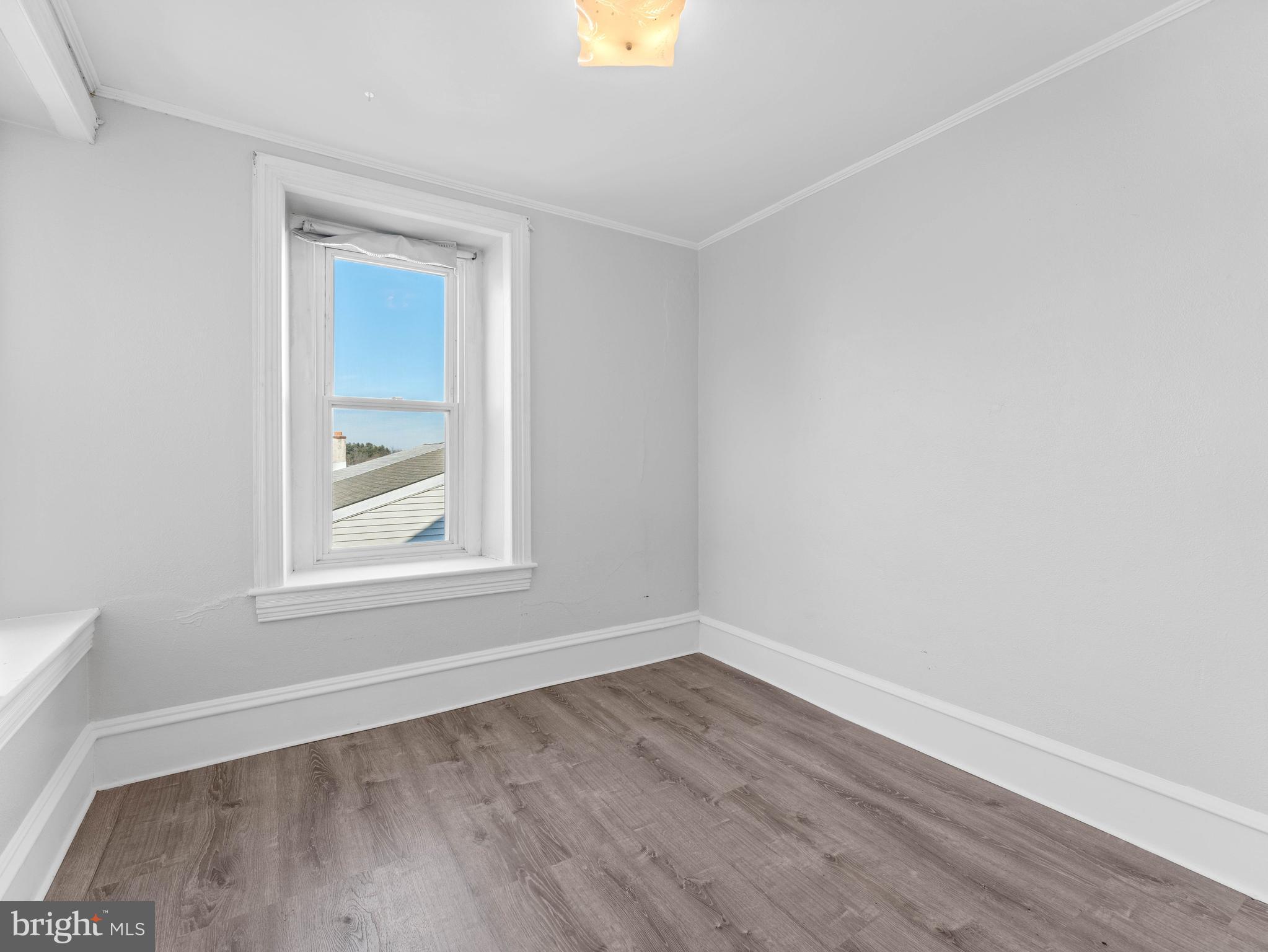 54 North Church Street Spring City, PA 19475 - Photo 11 of 24 2nd Floor - Middle Room