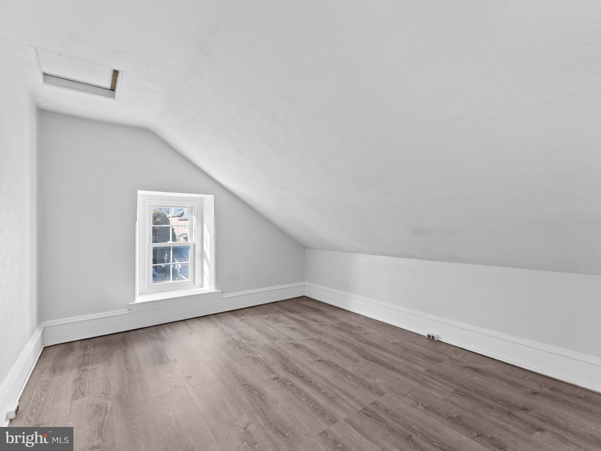 54 North Church Street Spring City, PA 19475 - Photo 15 of 24 3rd Floor - Rear Room