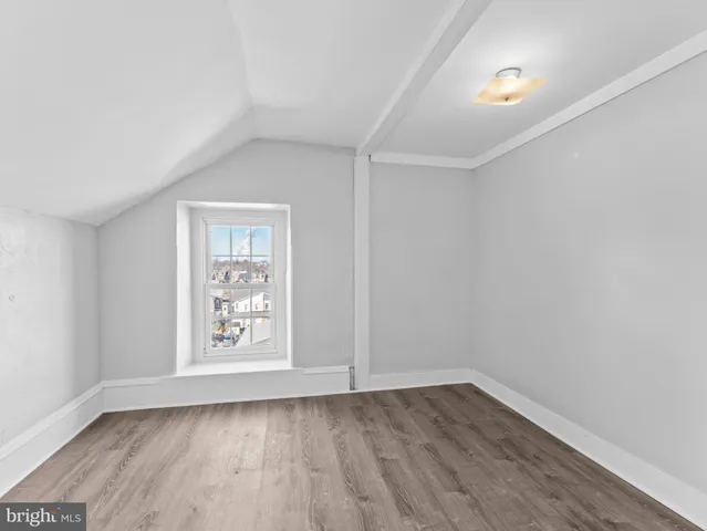 $325,000 | 54 North Church Street, Spring City, PA 19475