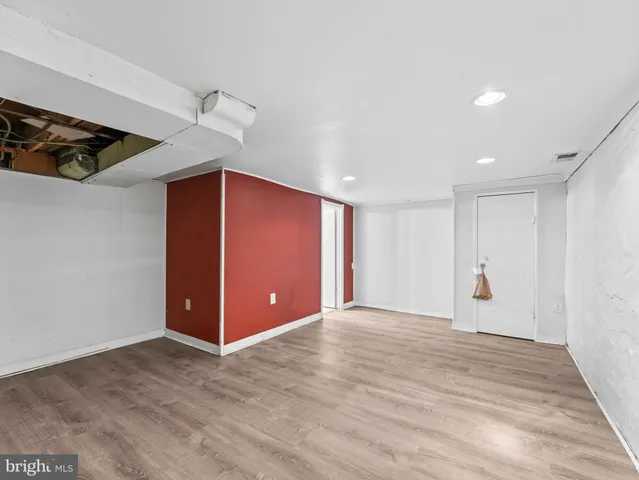 $325,000 | 54 North Church Street, Spring City, PA 19475