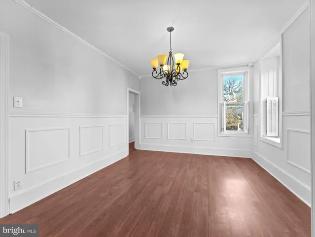 $325,000 | 54 North Church Street, Spring City, PA 19475