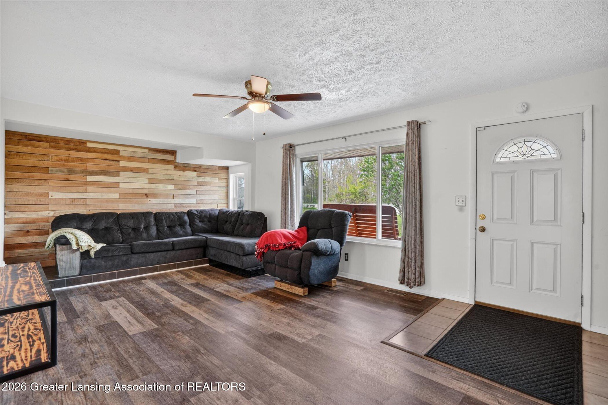 1350 Chilson Road Howell, MI 48843 - Photo 10 of 36 10-1350-Chilson-Rd-WindowStill-Photograp