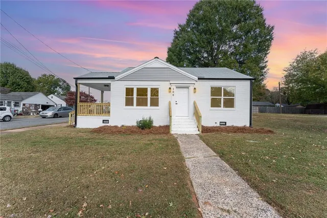$185,000 | 100 West Martin Luther King Junior Boulevard, Lexington, NC 27292