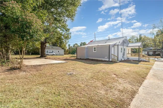 $185,000 | 100 West Martin Luther King Junior Boulevard, Lexington, NC 27292