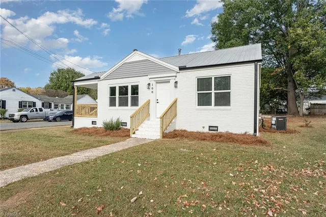 $185,000 | 100 West Martin Luther King Junior Boulevard, Lexington, NC 27292