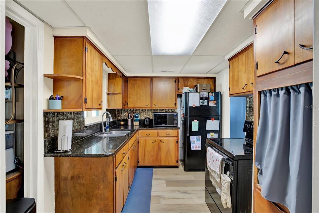 104 Glen Ridge Avenue Temple Terrace, FL 33617 - Photo 13 of 35