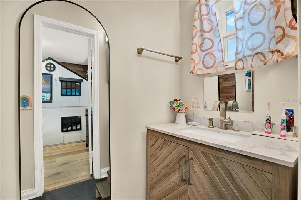 104 Glen Ridge Avenue Temple Terrace, FL 33617 - Photo 18 of 35