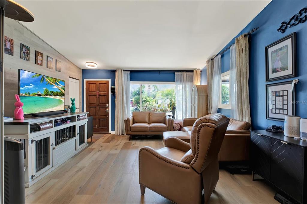 104 Glen Ridge Avenue Temple Terrace, FL 33617 - Photo 7 of 35