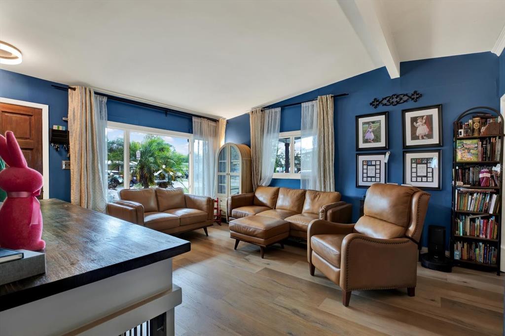 104 Glen Ridge Avenue Temple Terrace, FL 33617 - Photo 8 of 35