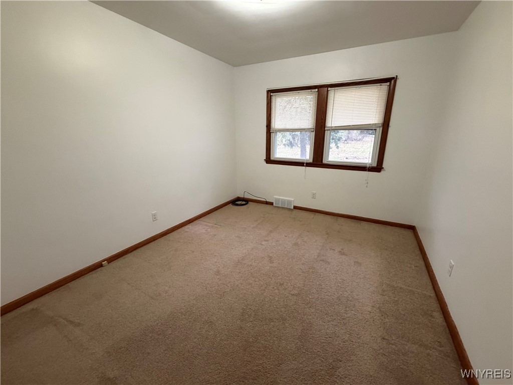 3087 Cloverbank Road Hamburg, NY 14075 - Photo 10 of 20 Bedroom