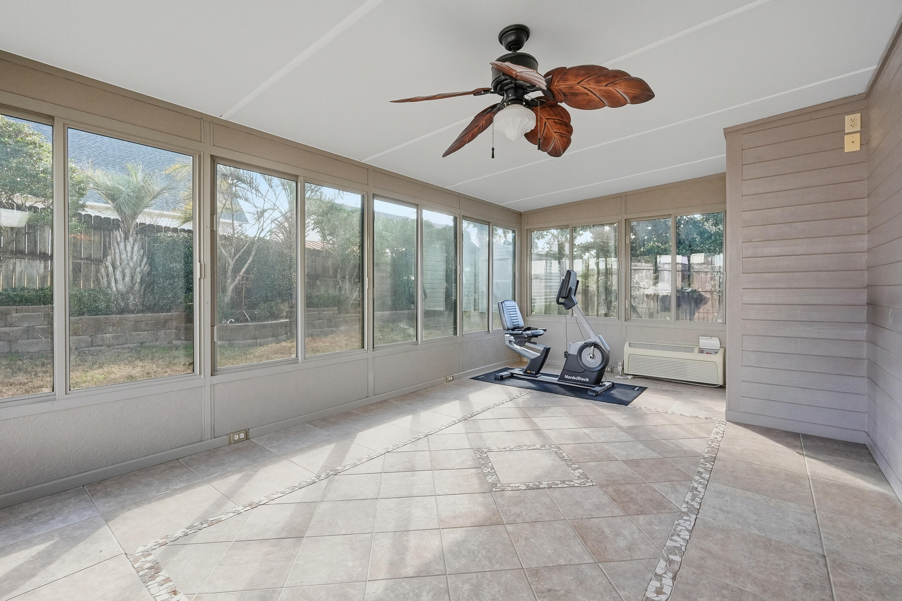 503 Hillview Circle Crestview, FL 32536 - Photo 21 of 50 503 hillview circle-24