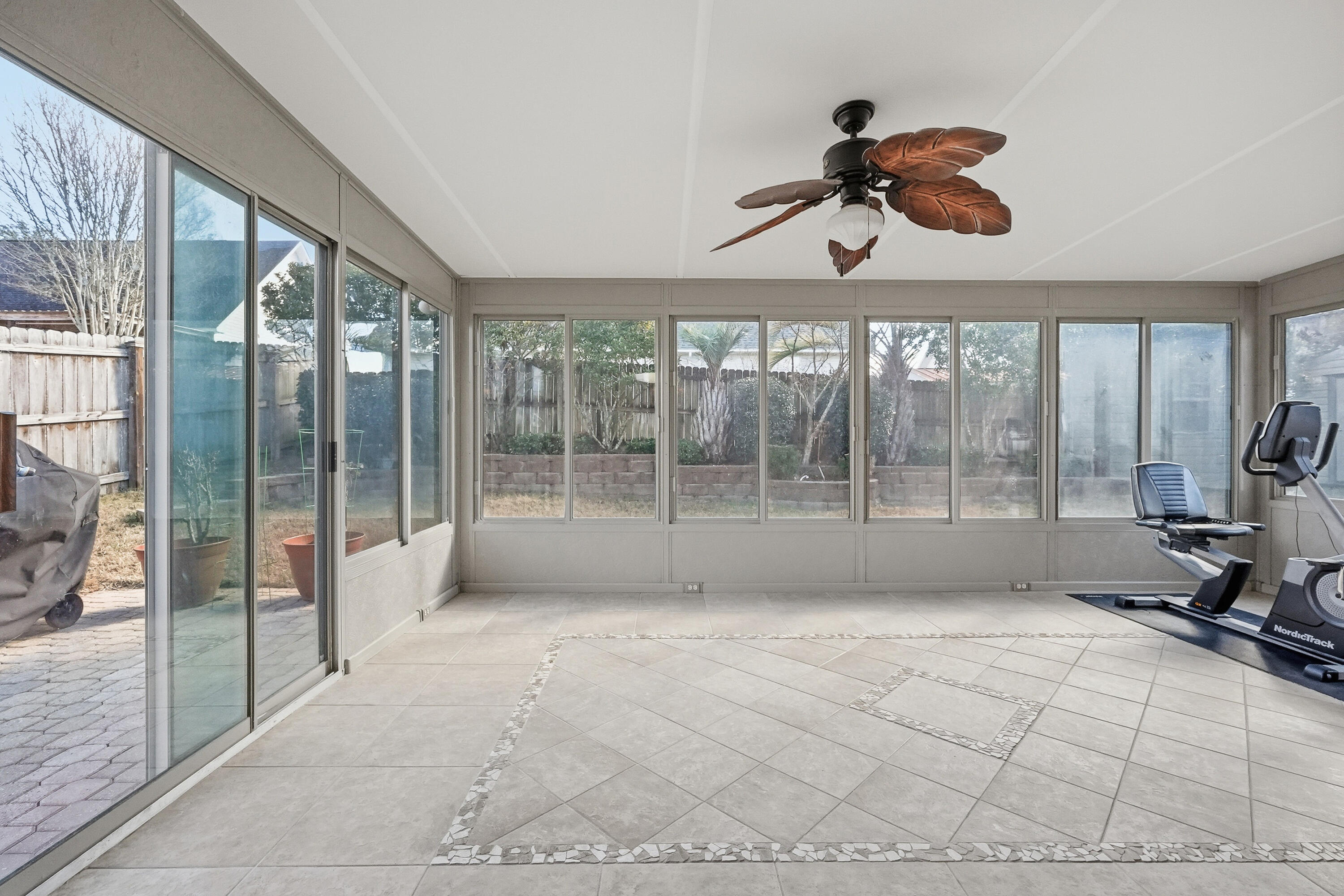 503 Hillview Circle Crestview, FL 32536 - Photo 22 of 50 503 hillview circle-23