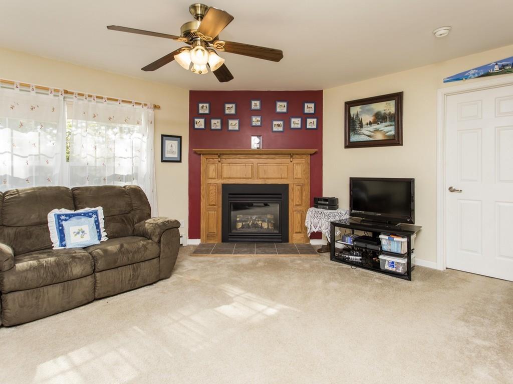Living Room with warmth and ambiance...