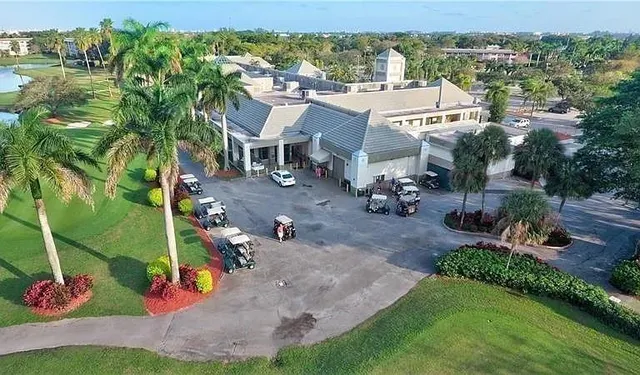 $2,250 | 3201 Portofino Point, Unit F1, Coconut Creek, FL 33066