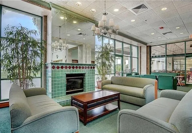 $2,250 | 3201 Portofino Point, Unit F1, Coconut Creek, FL 33066