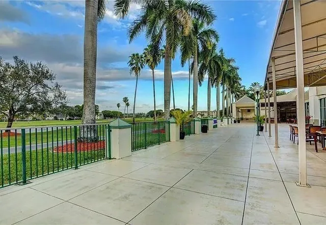 $2,250 | 3201 Portofino Point, Unit F1, Coconut Creek, FL 33066