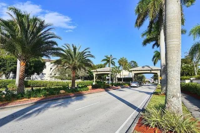$2,250 | 3201 Portofino Point, Unit F1, Coconut Creek, FL 33066