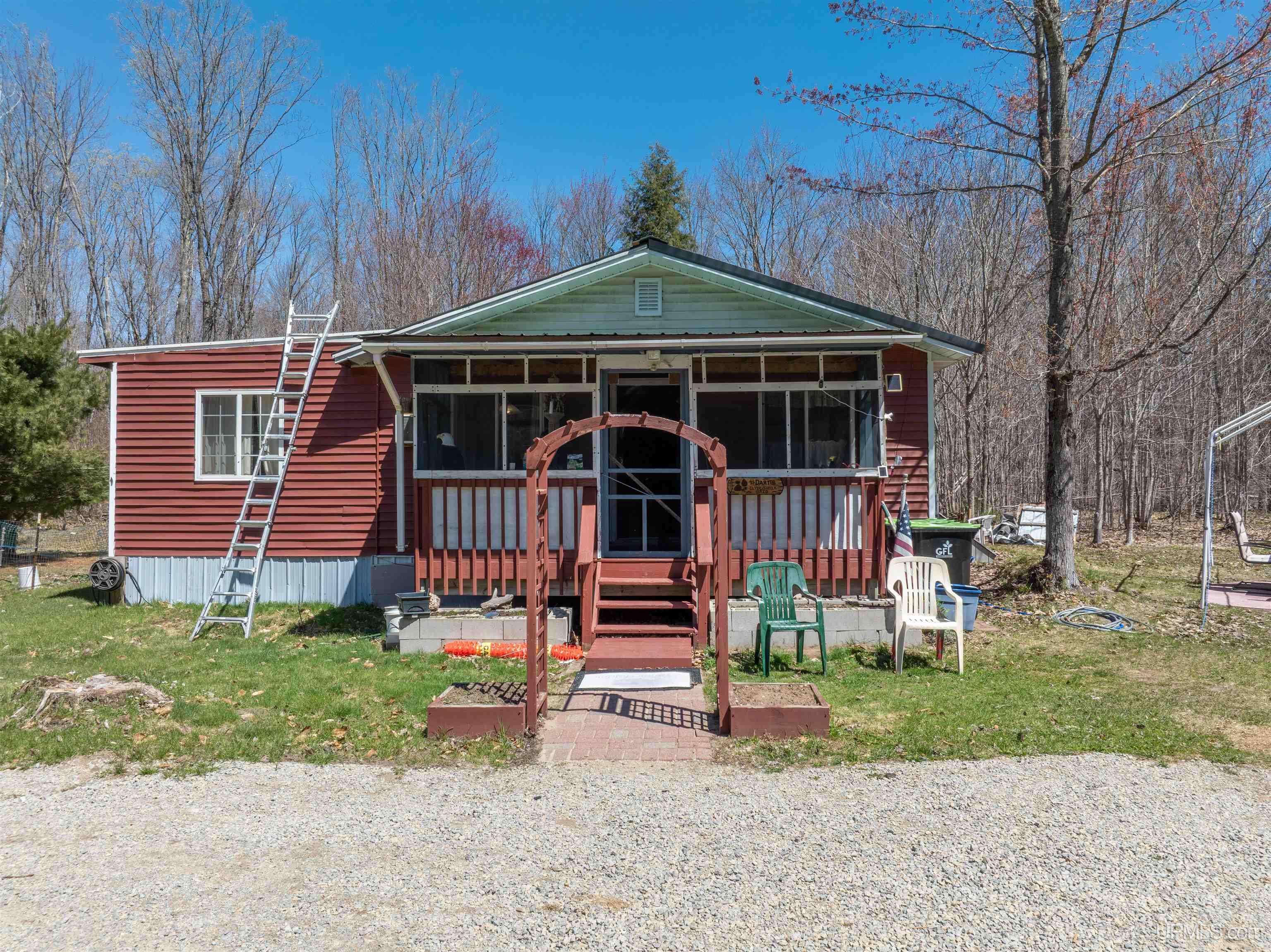 N290 North Round Lake Road Wetmore, MI 49895 - Photo 4 of 50