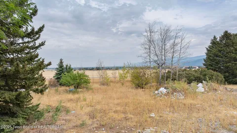 $1,100,000 | 83 Cedron Road, Victor, ID 83455