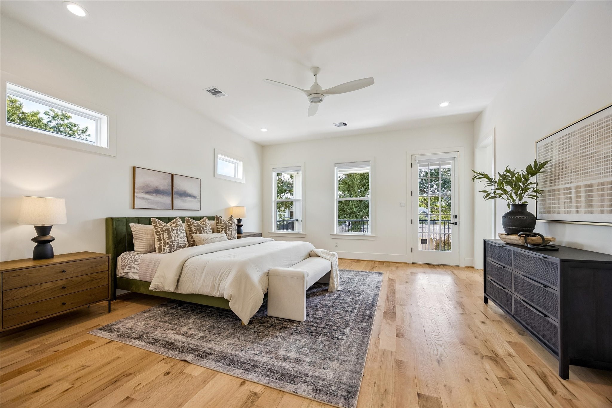 1729 Chippendale Road Houston, TX 77018 - Photo 20 of 45 The spacious primary retreat offers a serene escape, thoughtfully designed for comfort, relaxation and everyday luxury.