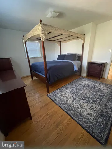 $2,800 | 5607 7th Street South, Arlington, VA 22204