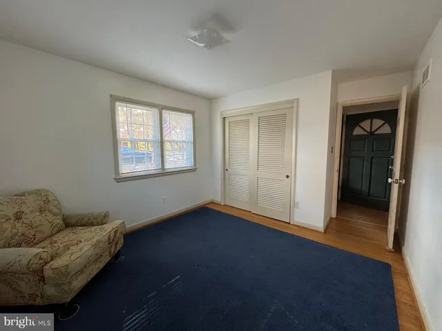 $2,800 | 5607 7th Street South, Arlington, VA 22204