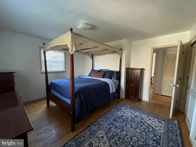 $2,800 | 5607 7th Street South, Arlington, VA 22204