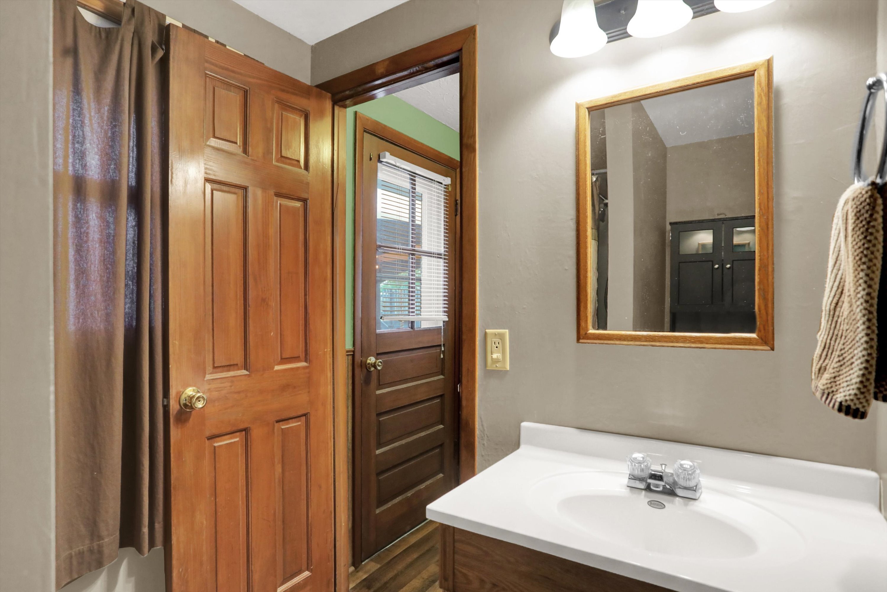 5730 Fairlee Road Anderson, IN 46013 - Photo 16 of 57 Gallery Image 16