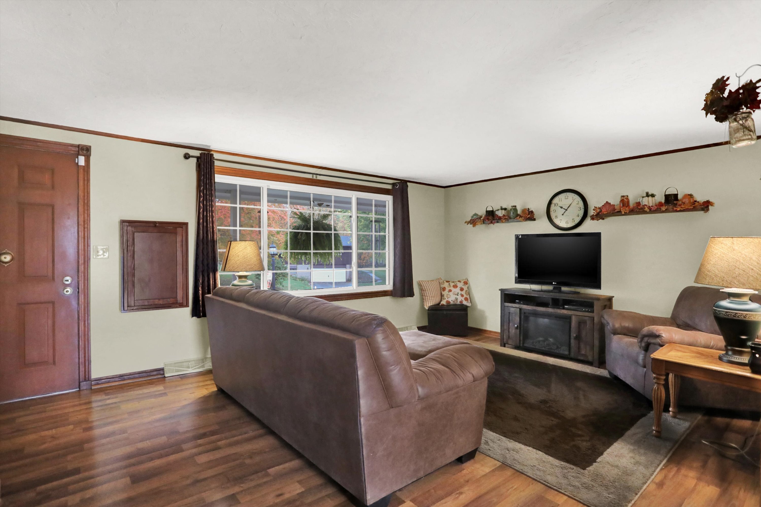 5730 Fairlee Road Anderson, IN 46013 - Photo 7 of 57 Gallery Image 7