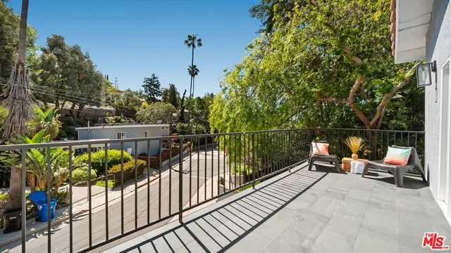 $1,698,000 | 2655 Saxon Drive, Los Angeles, CA 90065