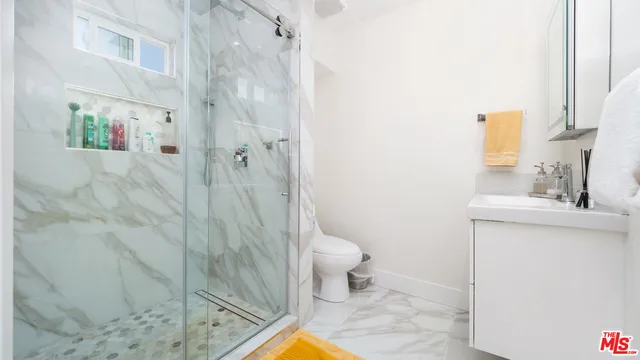 $1,698,000 | 2655 Saxon Drive, Los Angeles, CA 90065