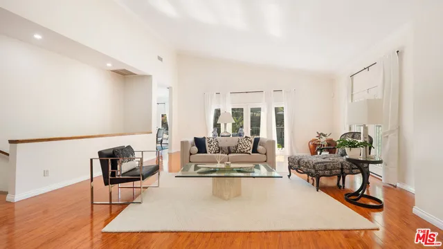 $1,698,000 | 2655 Saxon Drive, Los Angeles, CA 90065