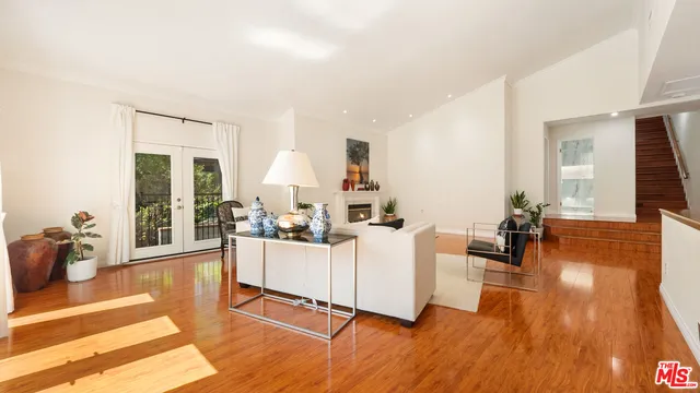 $1,698,000 | 2655 Saxon Drive, Los Angeles, CA 90065