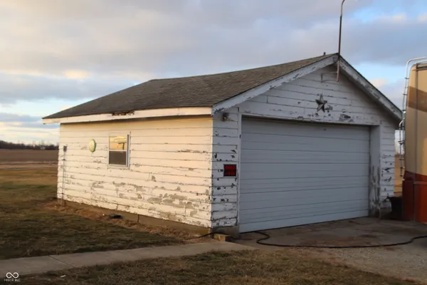 $399,900 | 7130 North Thomas Road, Wilkinson, IN 46186