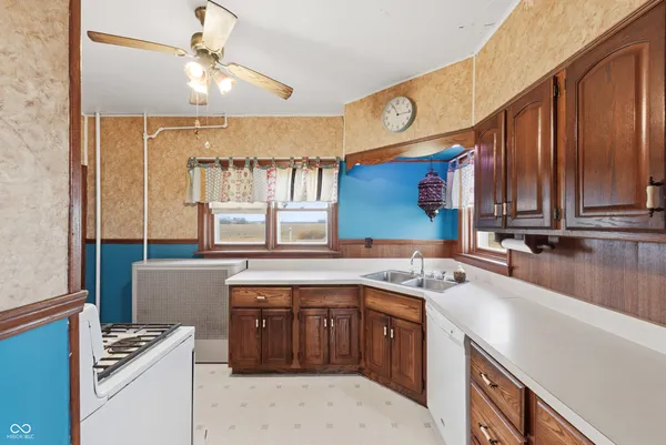 $399,900 | 7130 North Thomas Road, Wilkinson, IN 46186