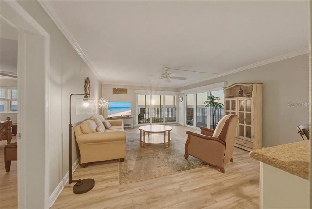 633 Alhambra Road, Unit 301 Venice, FL 34285 - Photo 6 of 76 Gallery Image 6